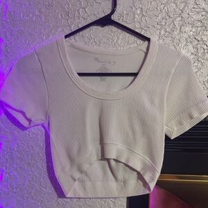 Fitted White Crop-top